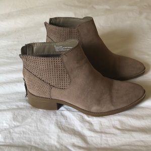 Ankle boot/ Booties